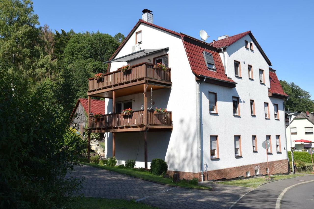 Moderne Und Sehr Gemuetliche Ferienwohnung Wattenbach Luaran gambar